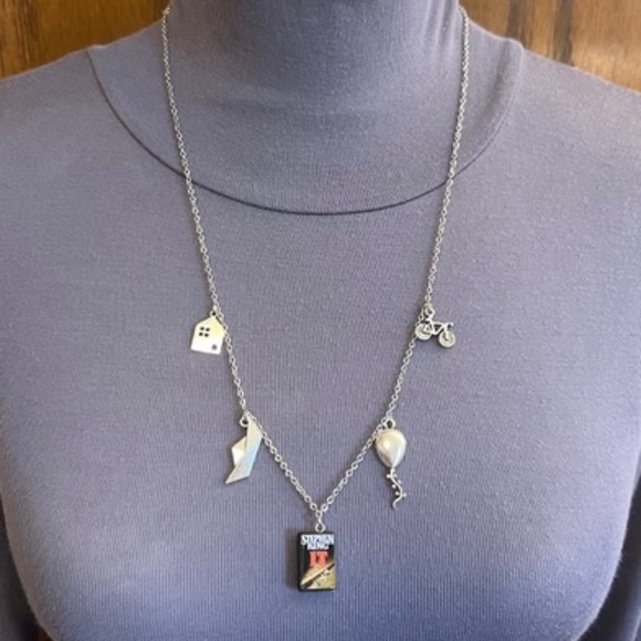 It by Stephen King Handmade Literature Necklace, Horror, Book Cover, Balloon - Picture 9 of 16
